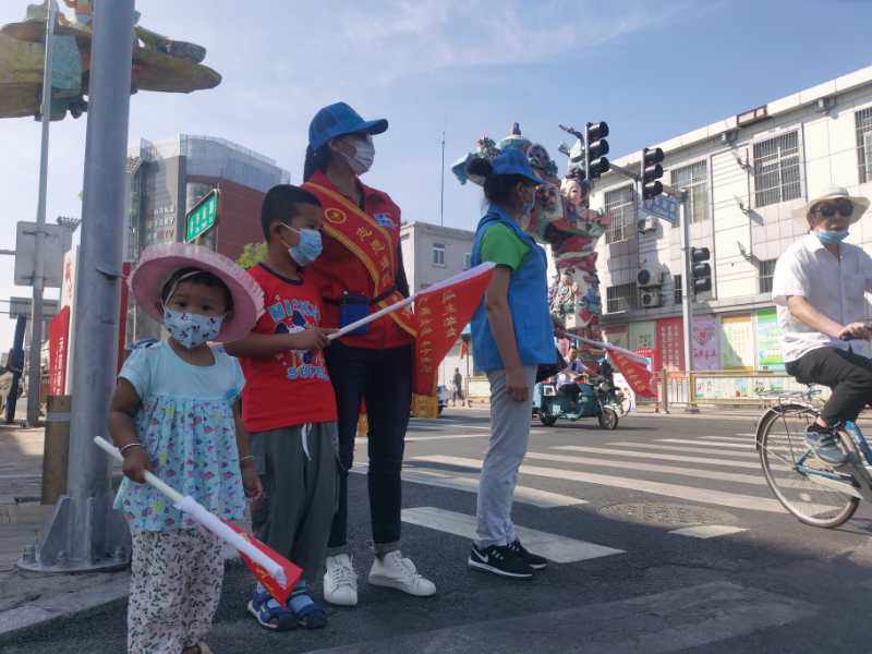 <strong>驴马大牛子操女人逼视频</strong>